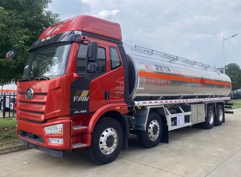 國六解放J6L前四后八鋁合金運油車